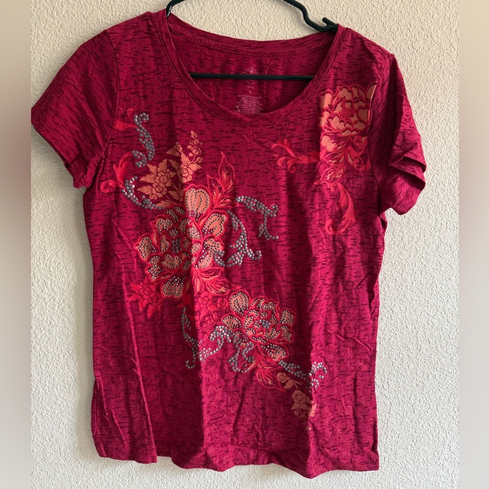 St. John's Bay Red Floral Short Sleeve Tee